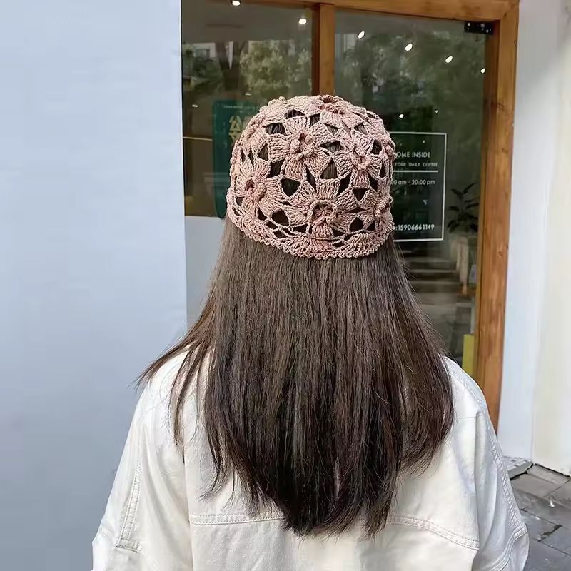 Cotton Crochet Mesh Beret – Lightweight Hollow-Out Knit Cap for Stylish Comfort