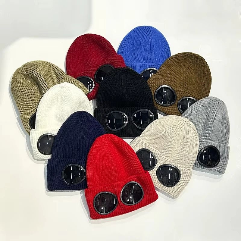 Thermal Knitted Beanie with Integrated Protection Glasses
