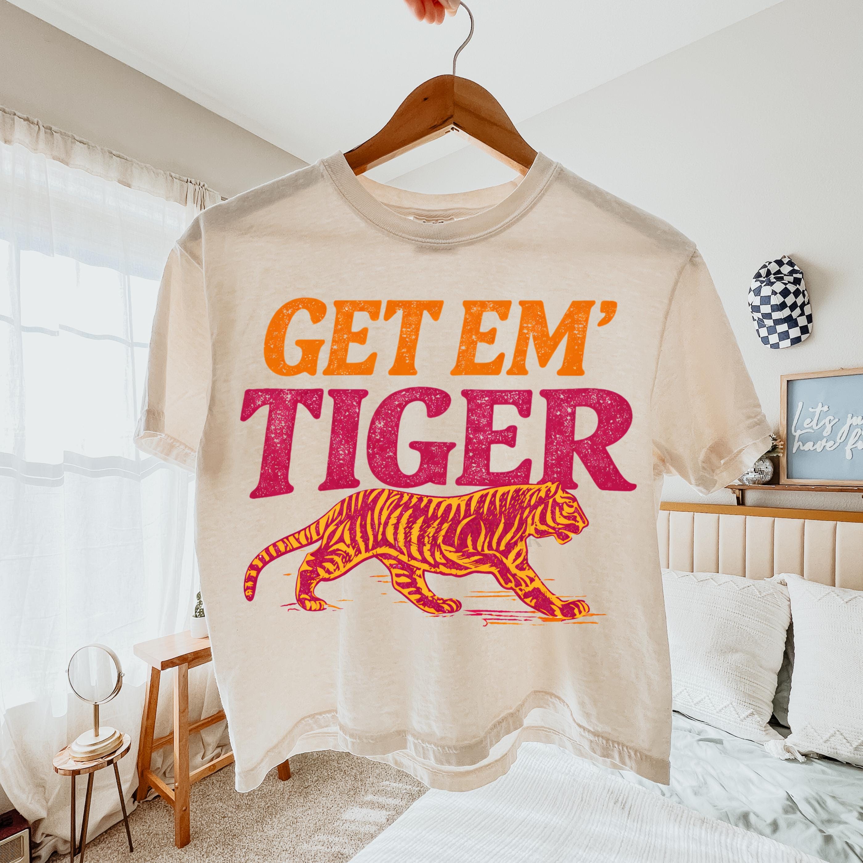Get Em Tiger T-shirt Retro Preppy Distressed Design