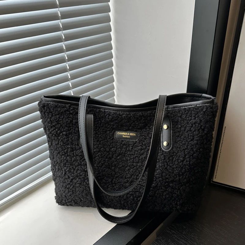 CozyCarry Faux Fur Large Capacity Tote Bag | Soft Lamb Wool Women's Winter Shoulder Handbag with Zipper