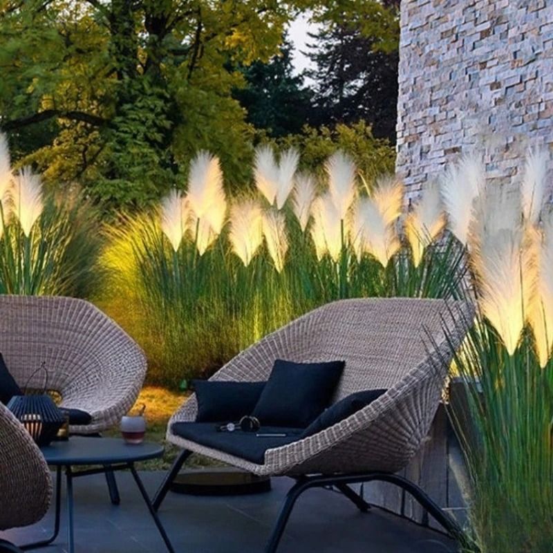 Swaying-Glow Solar Reed Sconces