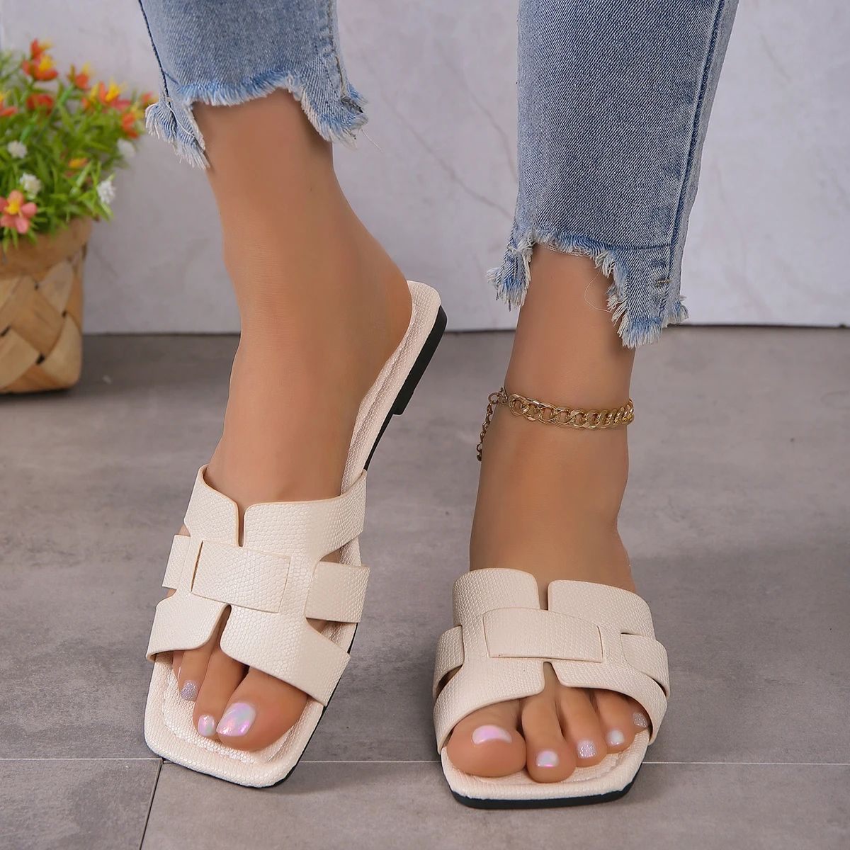Braid-Knot Womens Flat Sandals – Casual Outdoor Slip-On Summer Slides