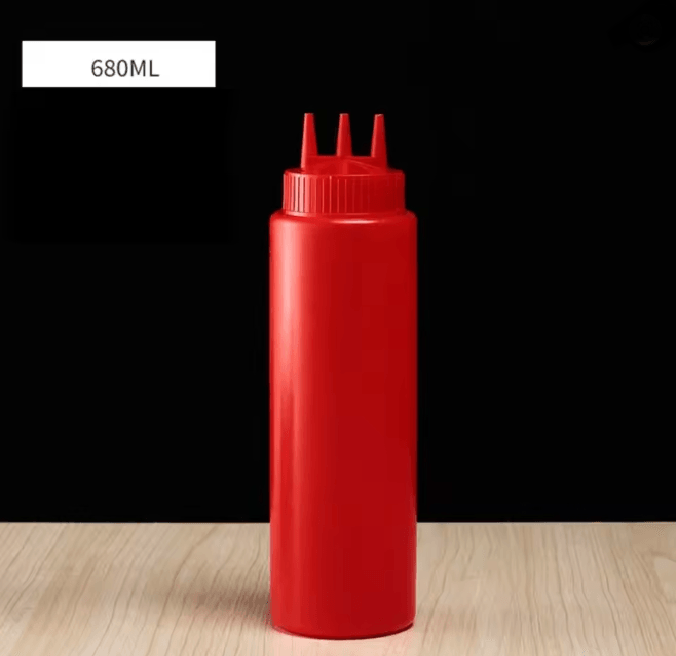 Squeezable Sauce Bottle with Nozzles