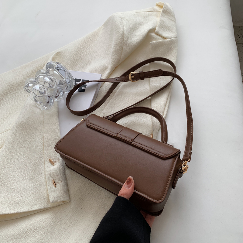 Fashion Crossbody Bags PU Leather Shoulder Bag for Women Vintage Underarm Satchel Square Handbag