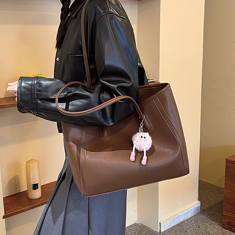 Versatile Solid Color PU Leather Handbag Stylish Korean Shoulder Tote for Women, Perfect for Daily Use