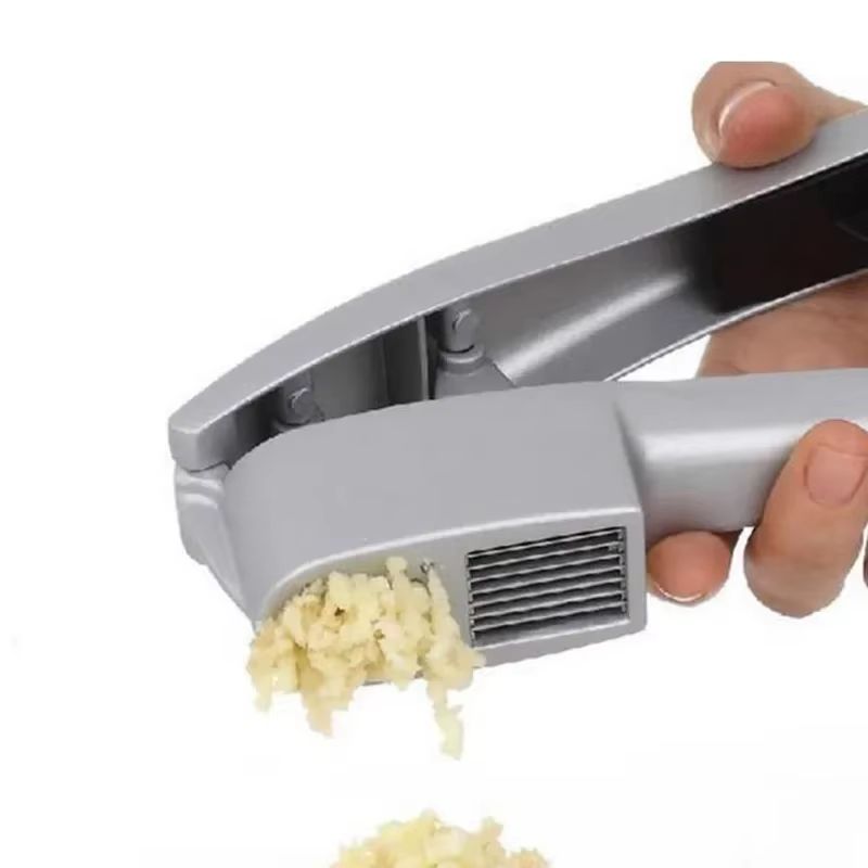 Dual-Action Zinc Alloy Garlic Press & Slicer – 2-in-1 Manual Kitchen Gadget