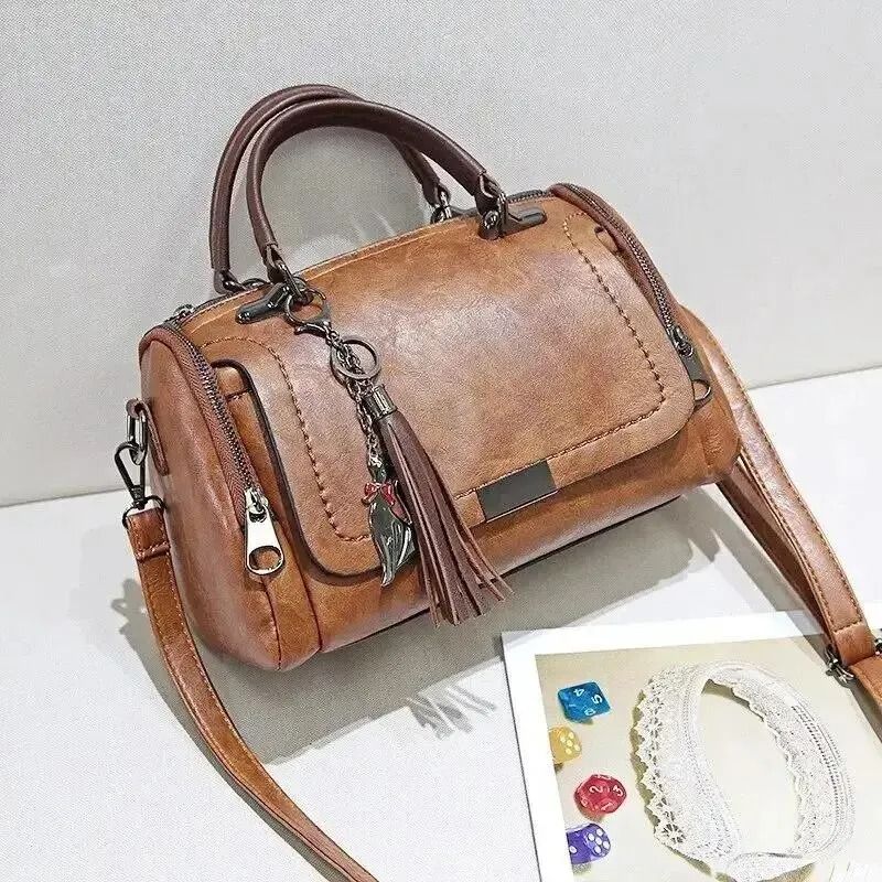 Elegant Tassel Shoulder Handbag with Large Capacity