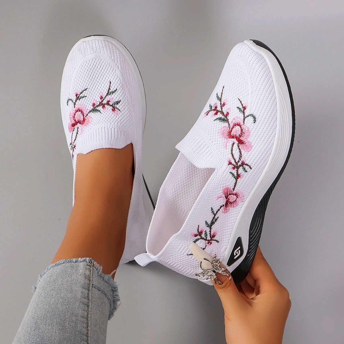 Women Breathable Mesh Flat Casual Sneakers for Summer Walking
