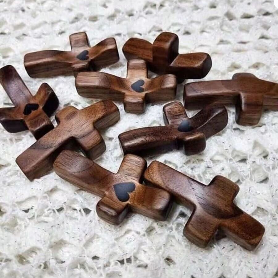 Wooden Cross Decorations – Multi-Functional Spiritual Symbol and Anxiety Relief Fidget (1–10 Pieces)