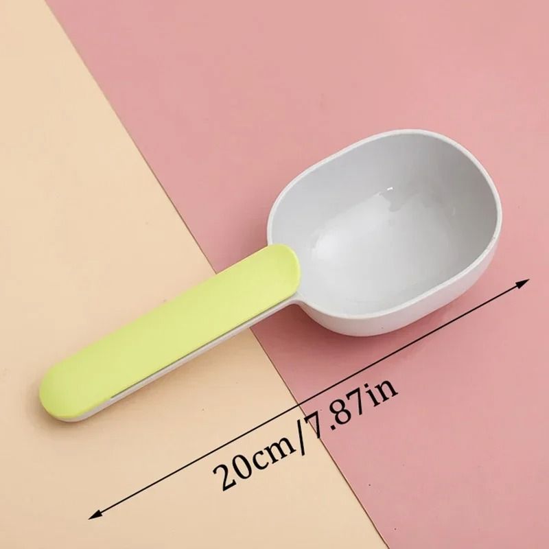 Multifunctional Pet Food Spoon with Sealed Bag Clip and Measuring Design