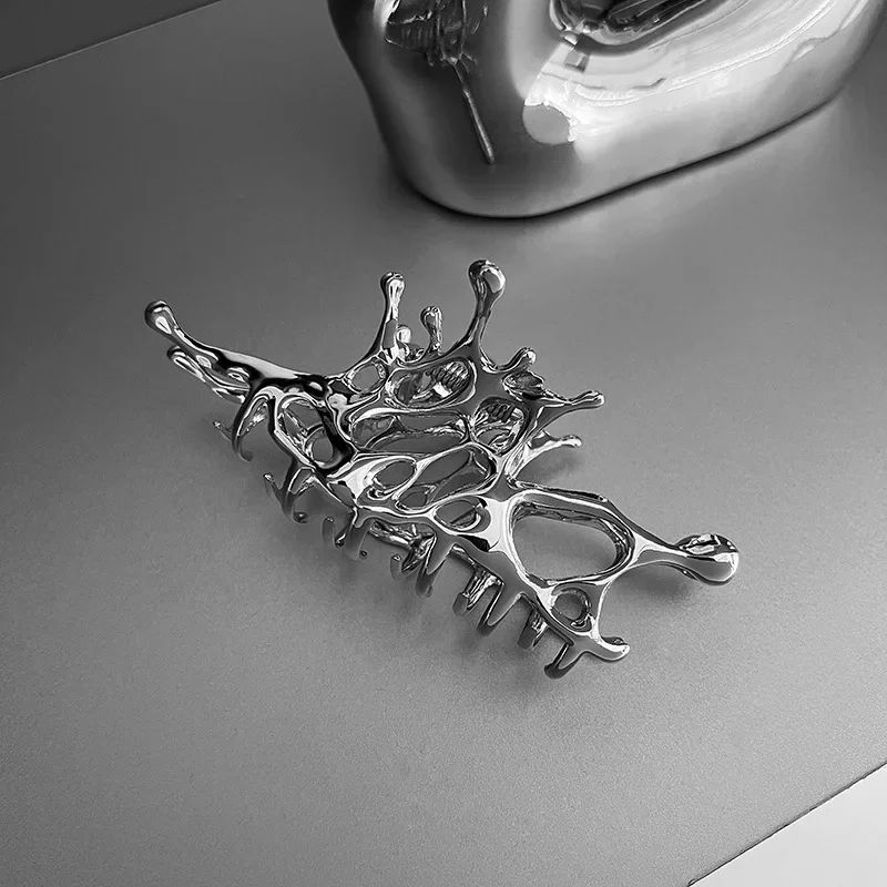 Large Silver Geometric Claw Clip for Women, Korean Fashion Metal Hair Claw Clamp, Girls Stylish Shark Grab Hair Ac