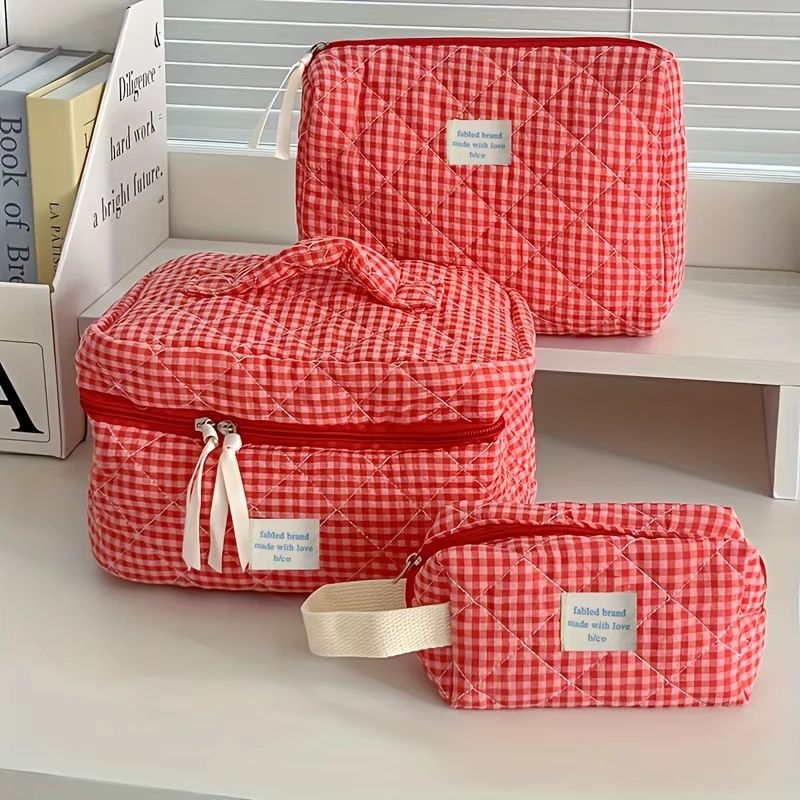 Large Capacity Plaid Makeup Bag Portable Cosmetic & Toiletry Organizer