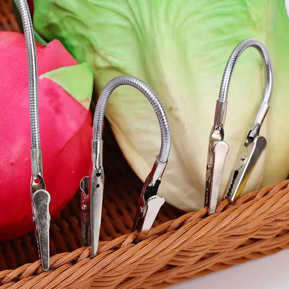 Elegant Metal Table Place Card Holder & Fragrant Clip Set - Timeless Decor for Weddings, Parties, and Home