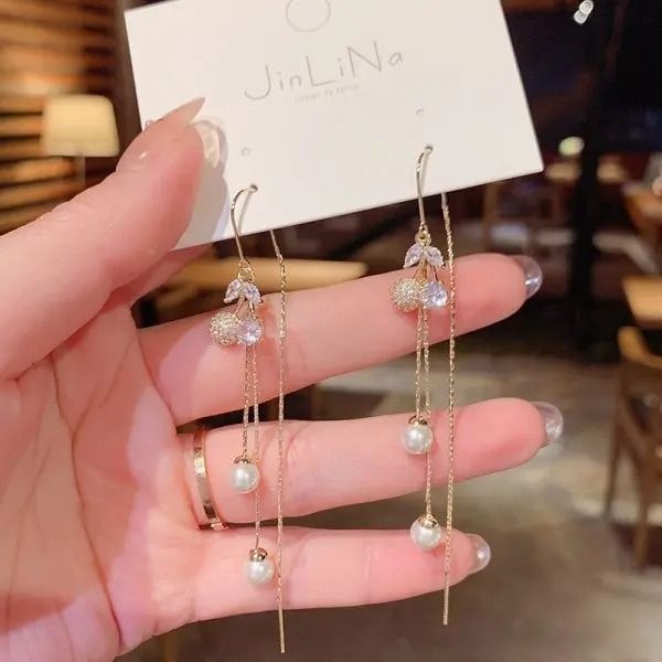 Exquisite Crystal Ear Line Hanging Earrings