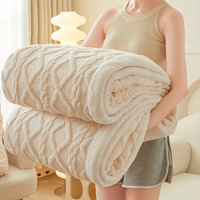 All-Season Coral Fleece Throw Blanket – Thick Soft Lamb Wool Sofa & Nap Blanket