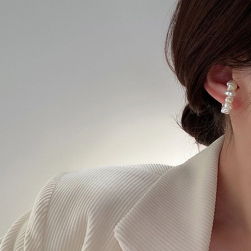 Irregular Pearl Ear Clip & Fake Piercing Cuff
