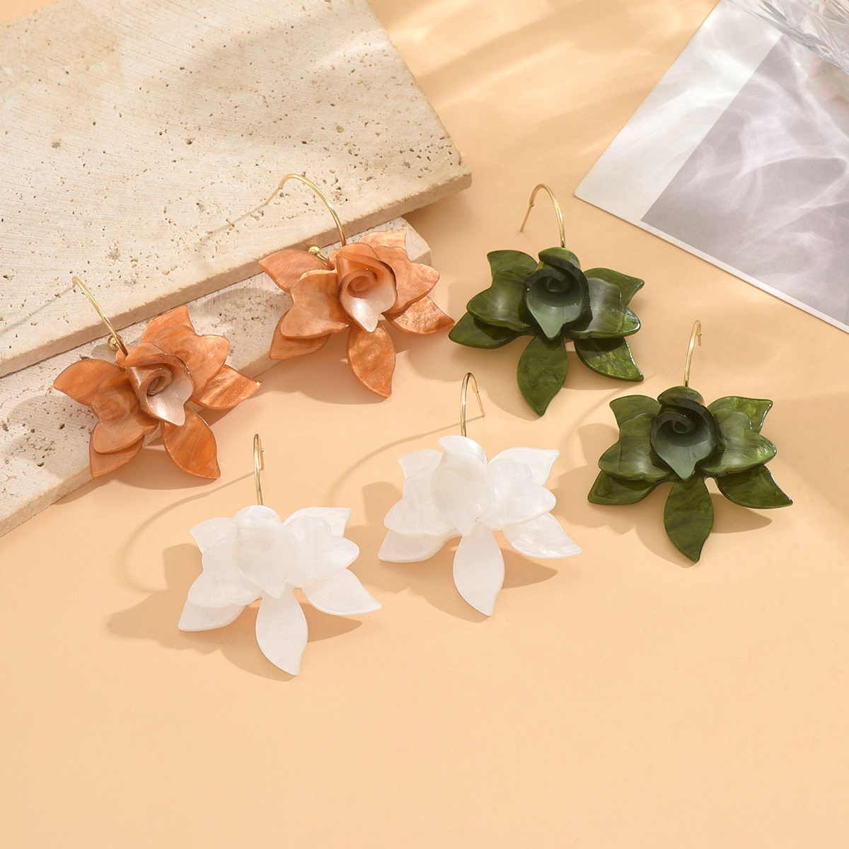 Personalized Big Metal Acrylic Petal Earrings, European American Style Fashion Stud Earrings for Ladies Girls