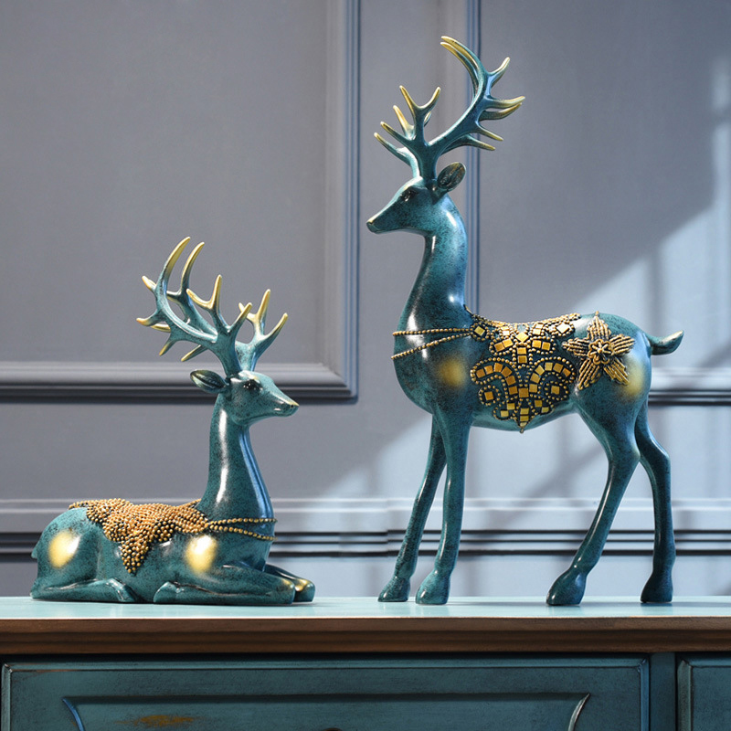 Modern Resin Deer Head Statue for Nordic Home Decor and Art Lovers