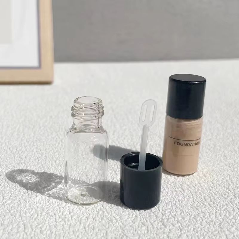 0.14 fl oz Refillable Liquid Foundation Travel Bottle Set with Mini Scoop