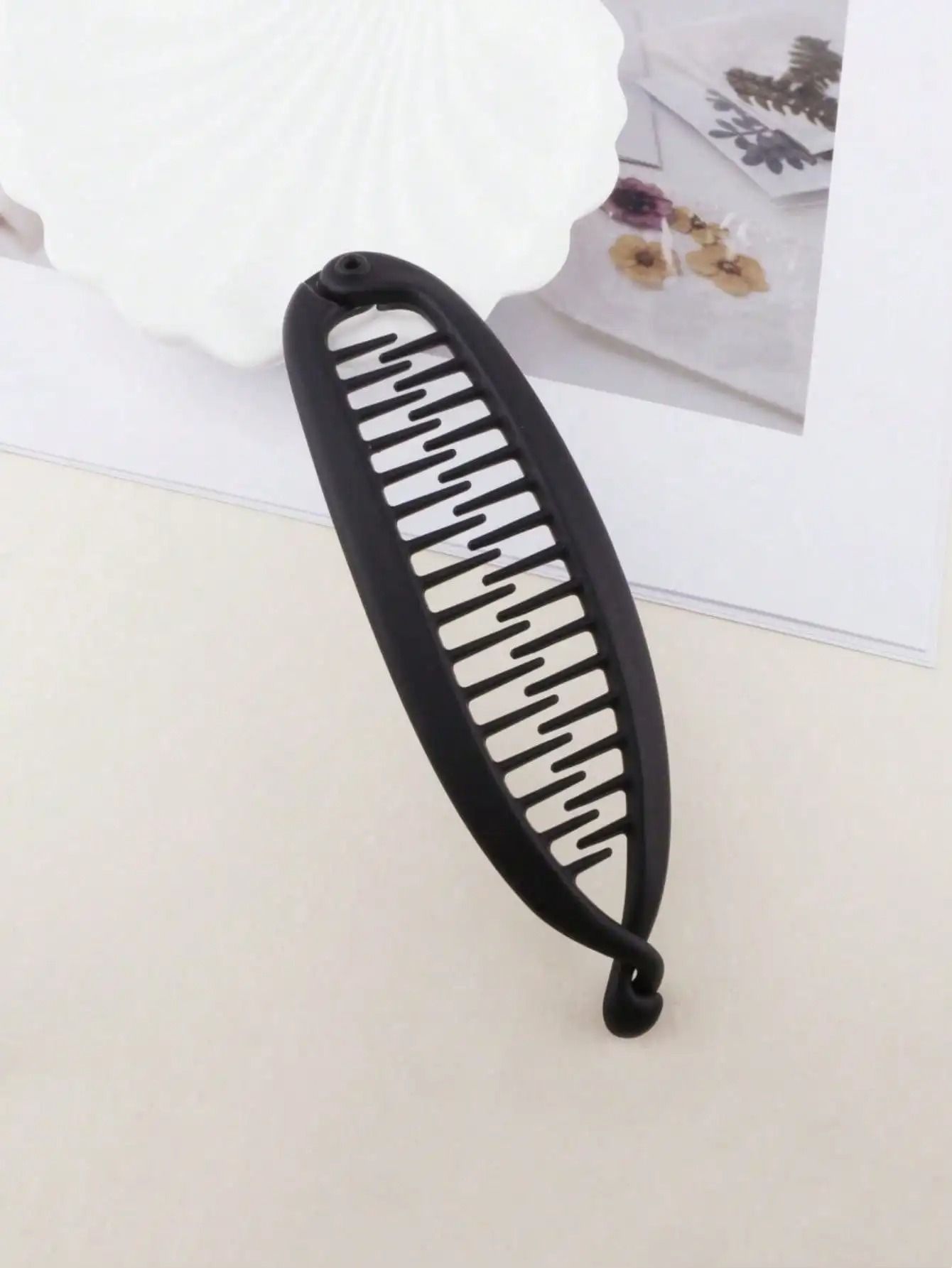 Large Hair Volume Amber Banana Clip Ponytail Clip