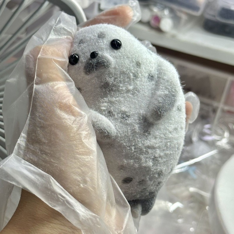 Seal Squeeze Toy Super Soft Stress Relief Fingertip Toy for Adults, Slow Rebound Antistress Gift