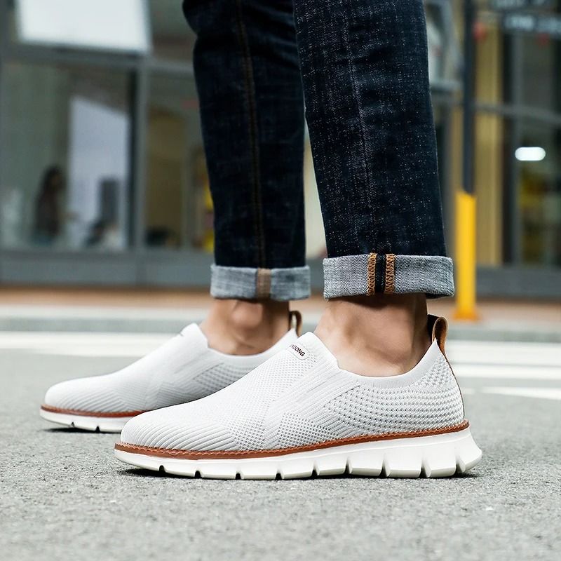 Men Breathable Mesh Loafers Lightweight Summer Fashion Trainers