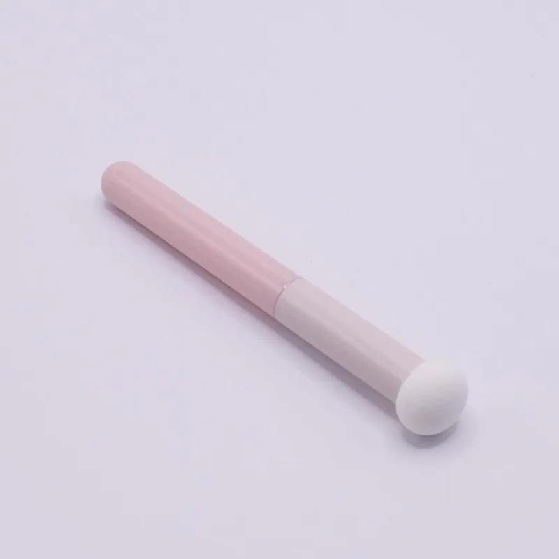 Concealer brush small sponge, pink handle beauty tool, highlight brush for acne and blemish coverage