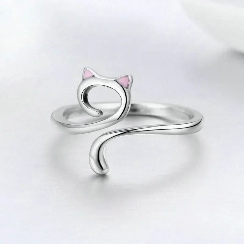 Cute Adjustable Cat Crochet Ring – Yarn Guide Finger Holder for Knitting & Crochet