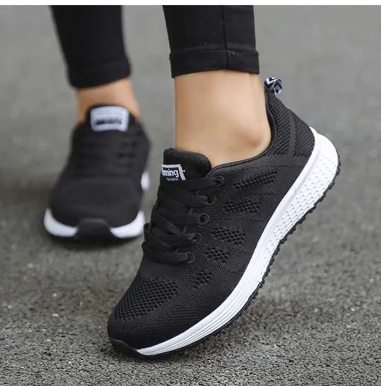 Women's Breathable Mesh Walking Sneakers – Lightweight Casual Flats for Gym, Travel & Everyday Wear