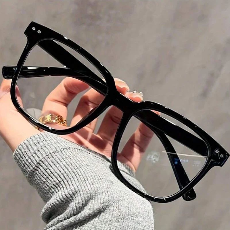 Unisex Transparent & Black Frame Glasses – Contemporary Campus Style Face-Contouring Eyewear
