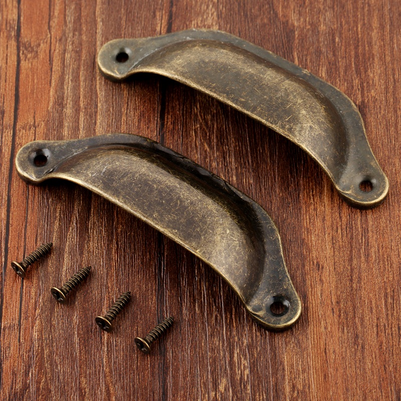 Vintage Shell Cabinet Drawer Pulls Set with Screws Antique Brass Dresser and Cupboard Handles