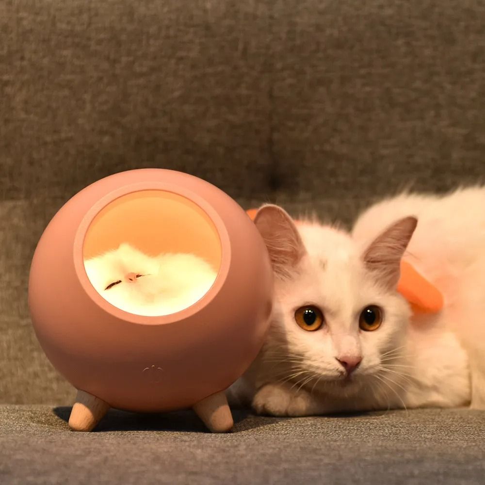 Whiskers-in-the-Woods Kitten Nest Lamp