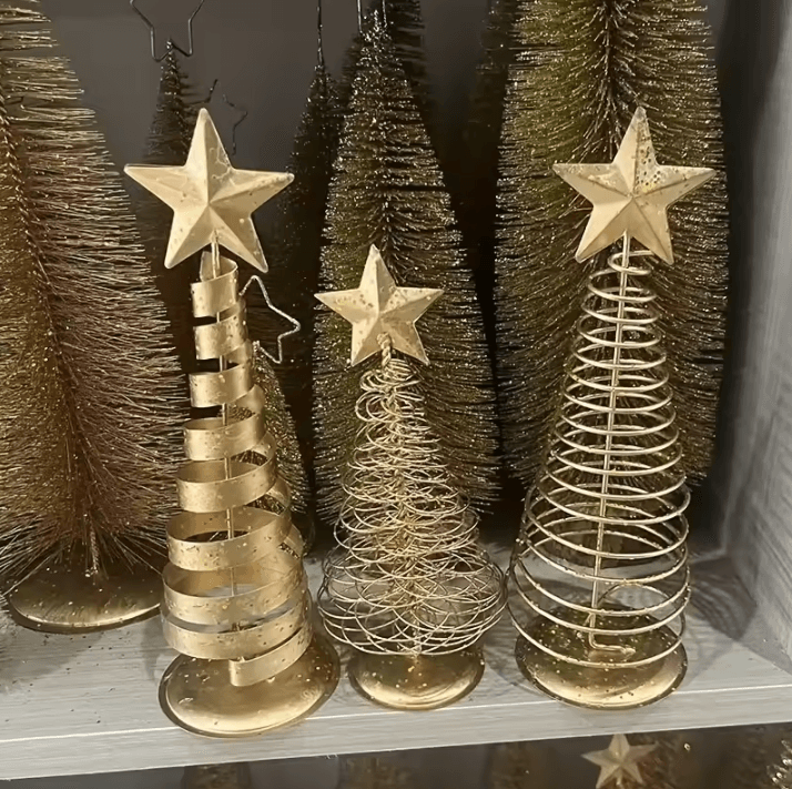 Iron Christmas Tree Ornament Golden Holiday Home Decoration, Festive Tabletop Xmas Figurine