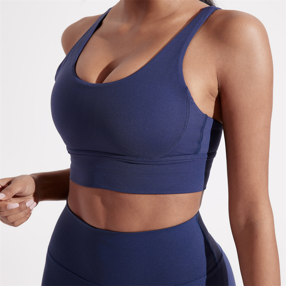 Solid Color Cross-Back Sports Bra with Chest Pad for High-Impact Training and Yoga