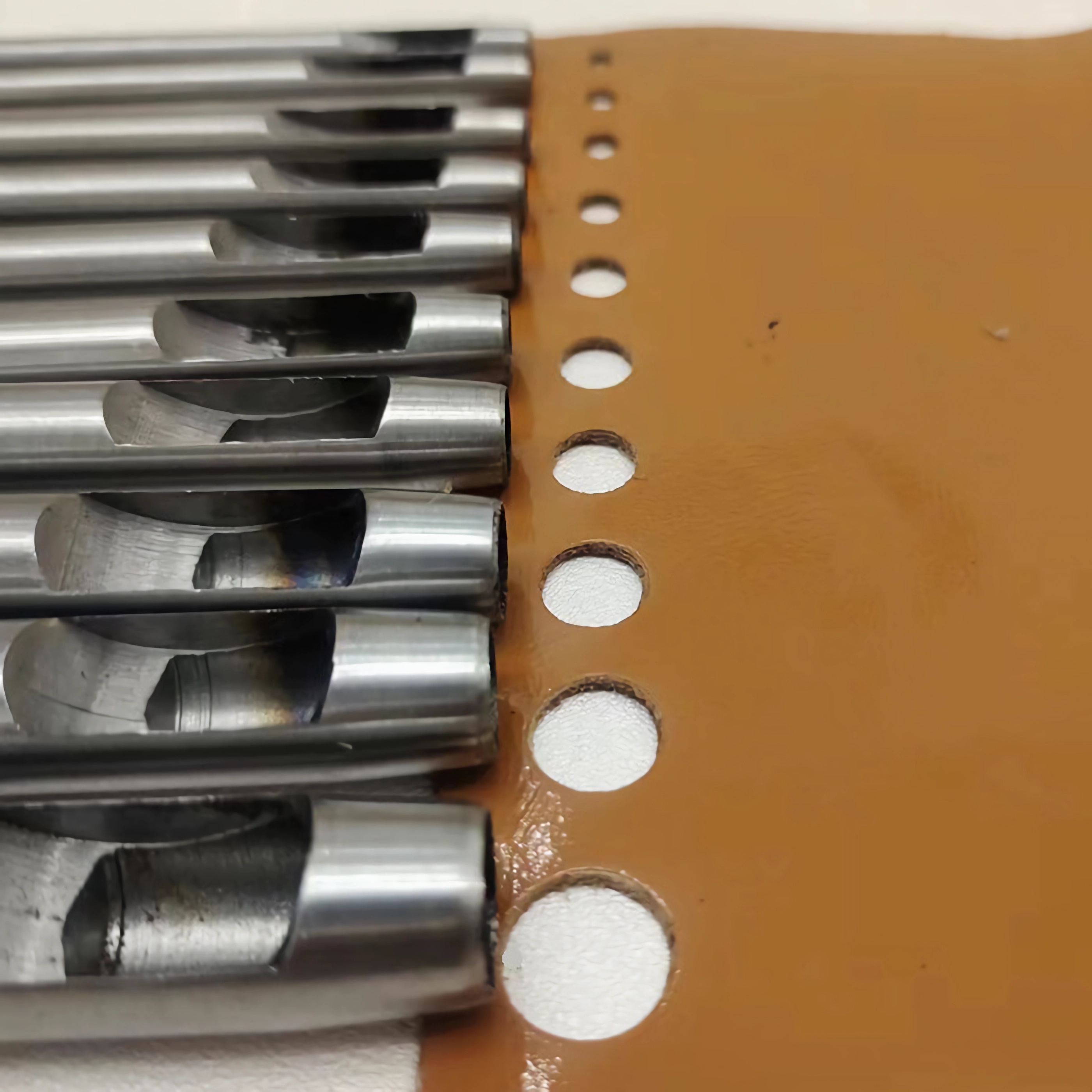 Premium Steel Hollow Round Hole Puncher, Sharp, Durable Leather Hole Punching Tool for Belts, Watch Bands & Paper