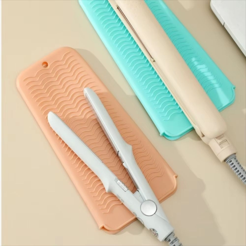 Heat Resistant Silicone Hair Styling Mat and Travel Pouch