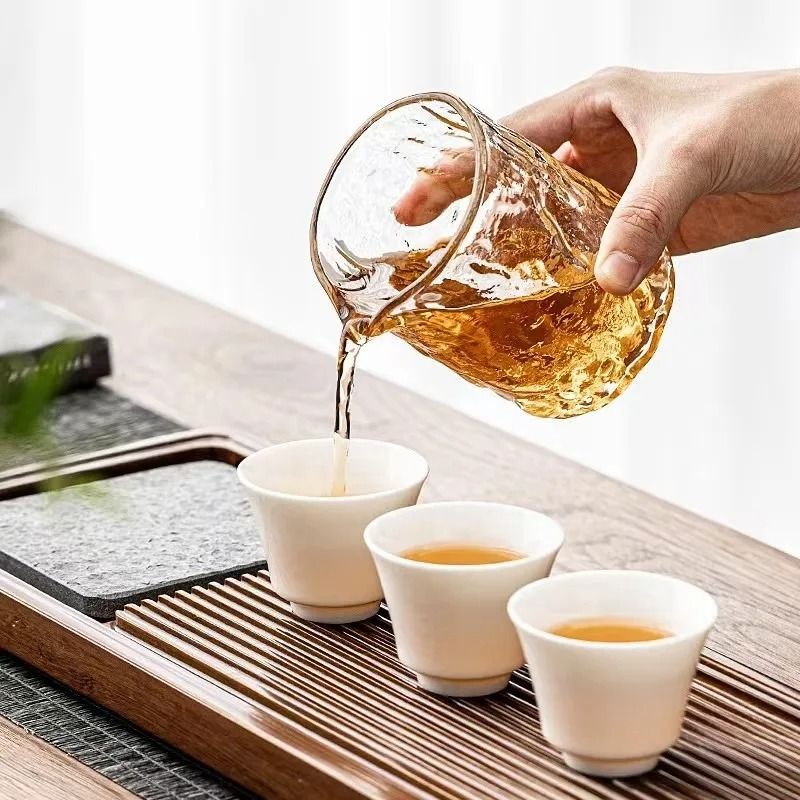 Transparent Uneven Hammer Pattern Glass Fair Cup