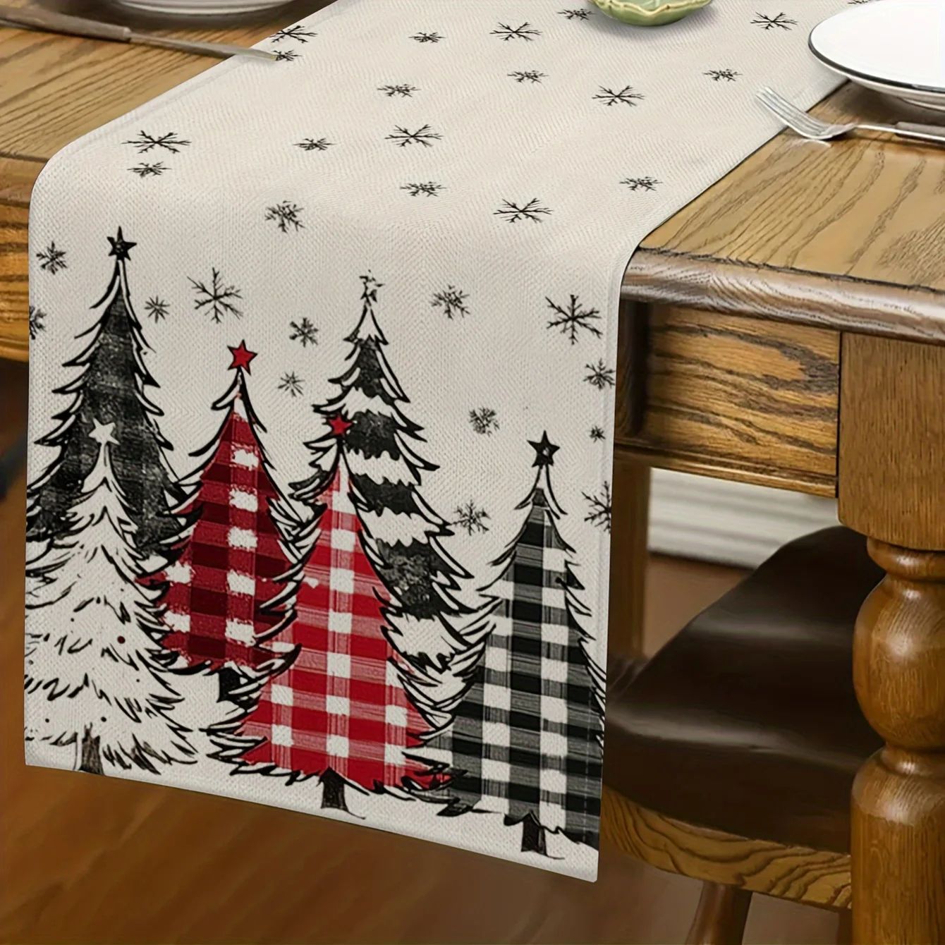 Retro Plaid Christmas Tree Table Runner
