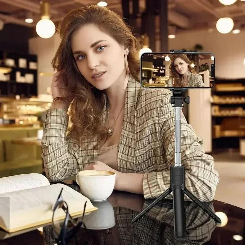 360° Rotation Selfie Stick & Tripod Stand