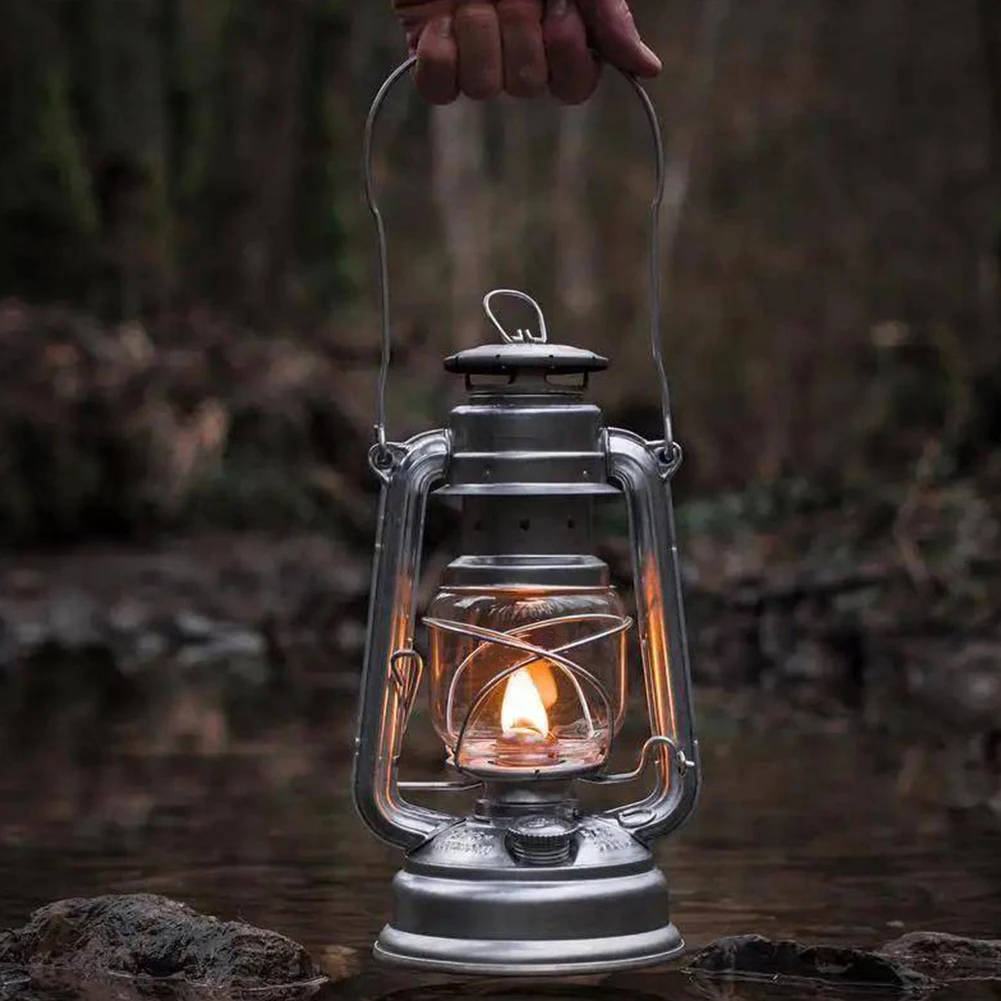 Vintage Kerosene Lantern Retro Metal Camping Oil Lantern for Outdoor Decor & Emergency Lighting