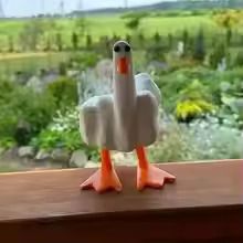 Funny Middle Finger Duck Resin Statue Cute Desk Decor Gag Gift Ornament