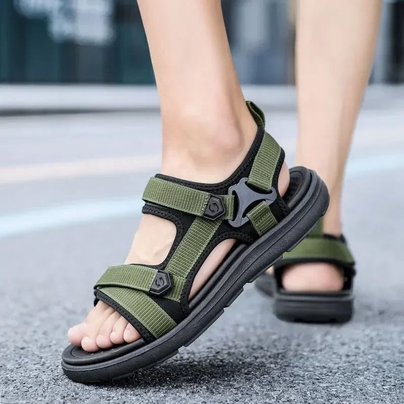 Classic Lightweight Summer Sandals for Men Outdoor Casual Beach Shoes