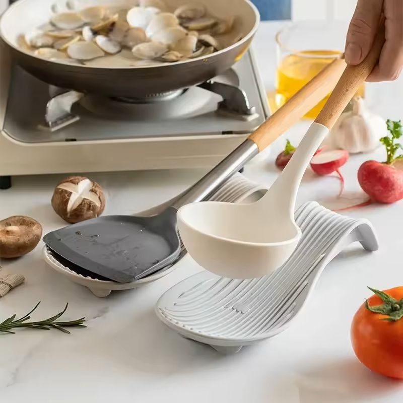 Silicone Heat Resistant Spoon Holder Placemat Set