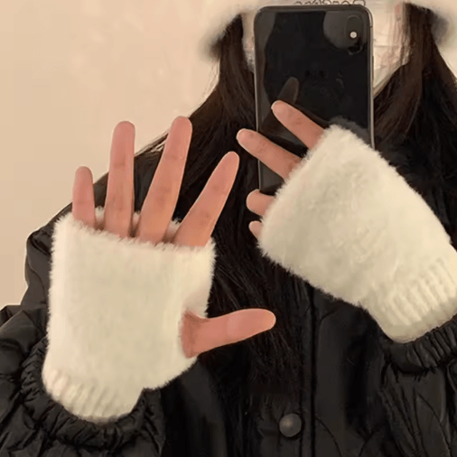 CozyLuxe Fingerless Winter Gloves – Soft Plush Knitted Gloves for Women