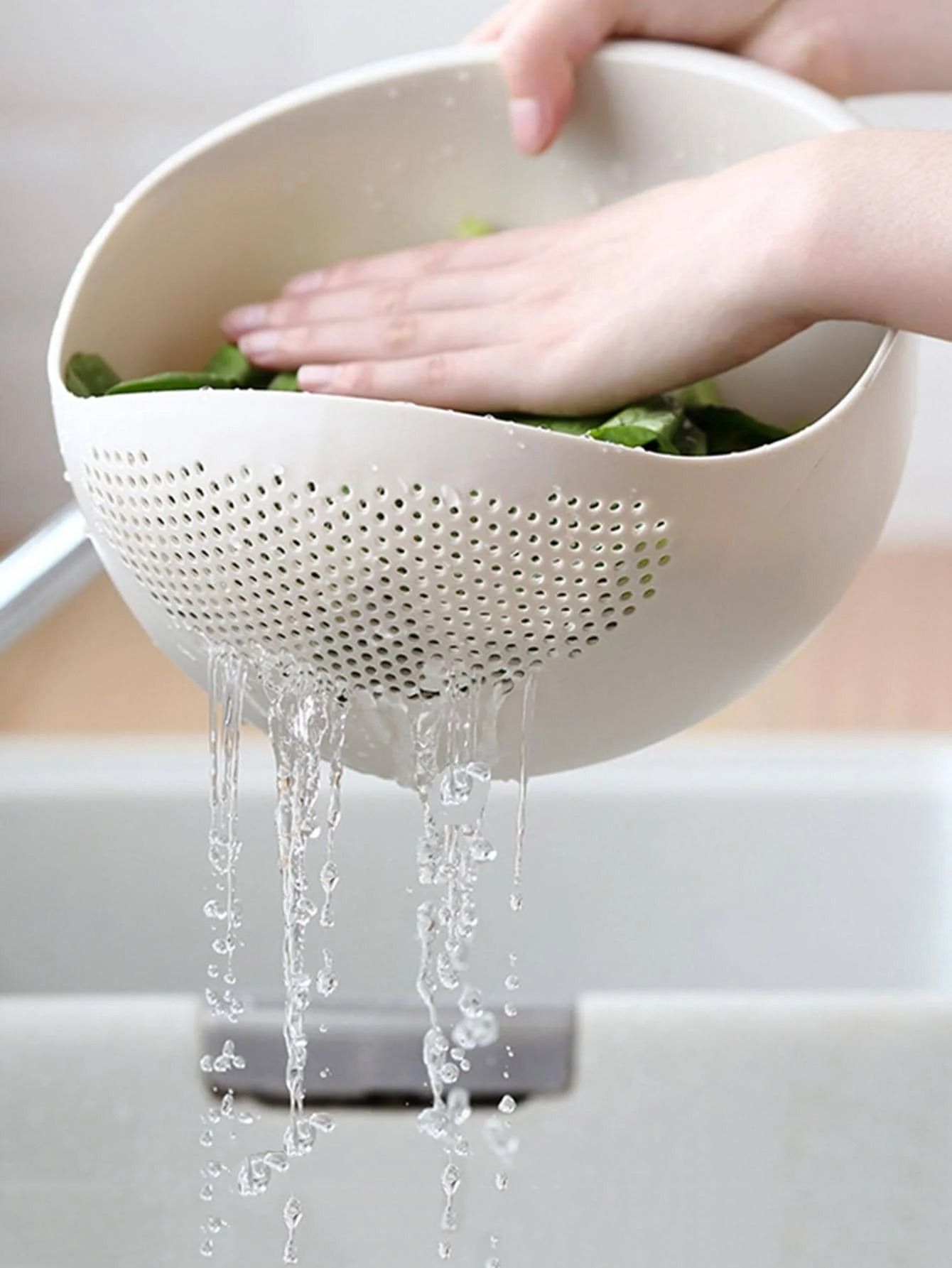 Multi-Functional Kitchen Drain Basket and Colander