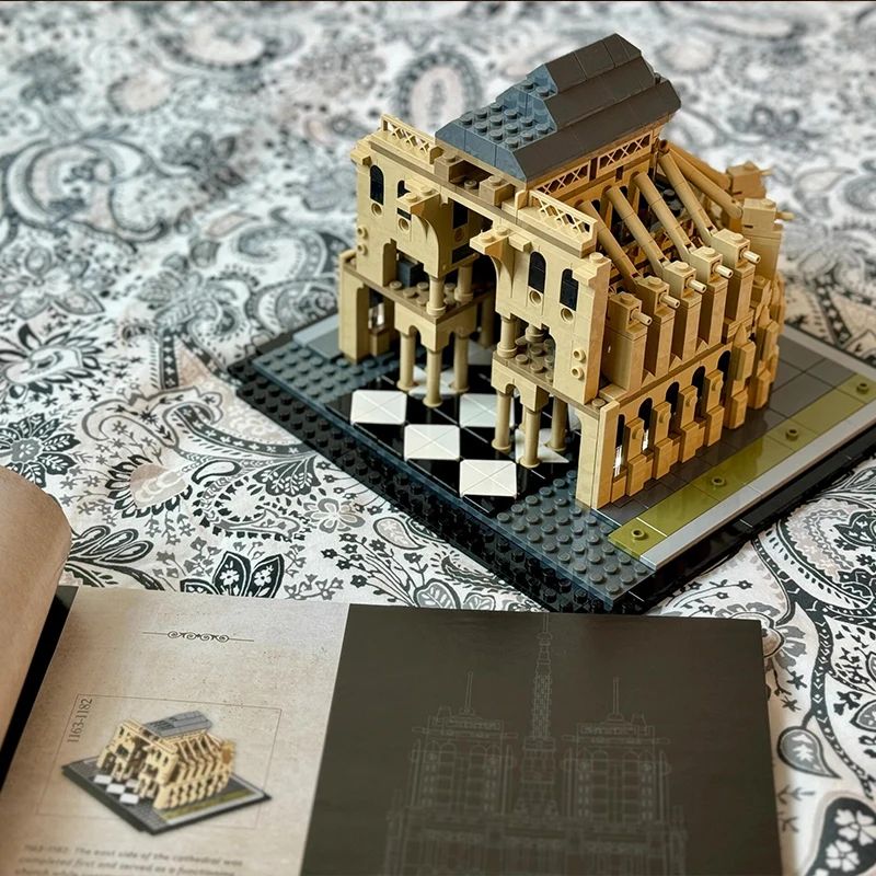 Notre-Dame de Paris Architectural Building Set – 4383 Piece Collectible Model Kit for Adults