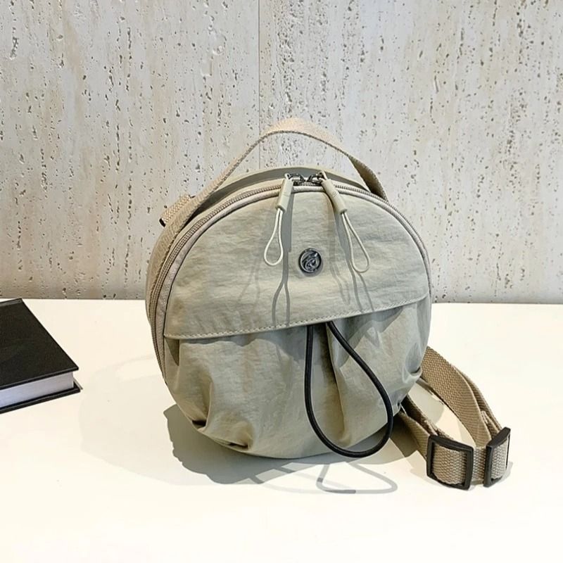 Fashion Crossbody Shoulder Bag with Minimalist Design and Compact Storage