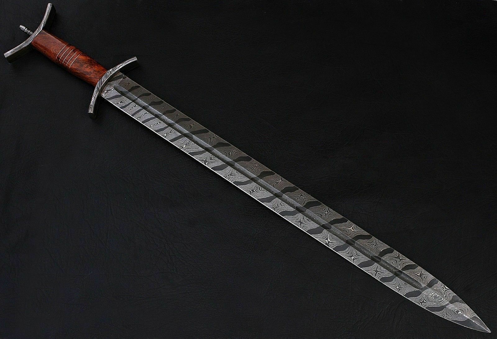 BEAUTIFUL CUSTOM HANDMADE 30 in DAMASCUS STEEL HUNTING SWORD WITH SHEATH