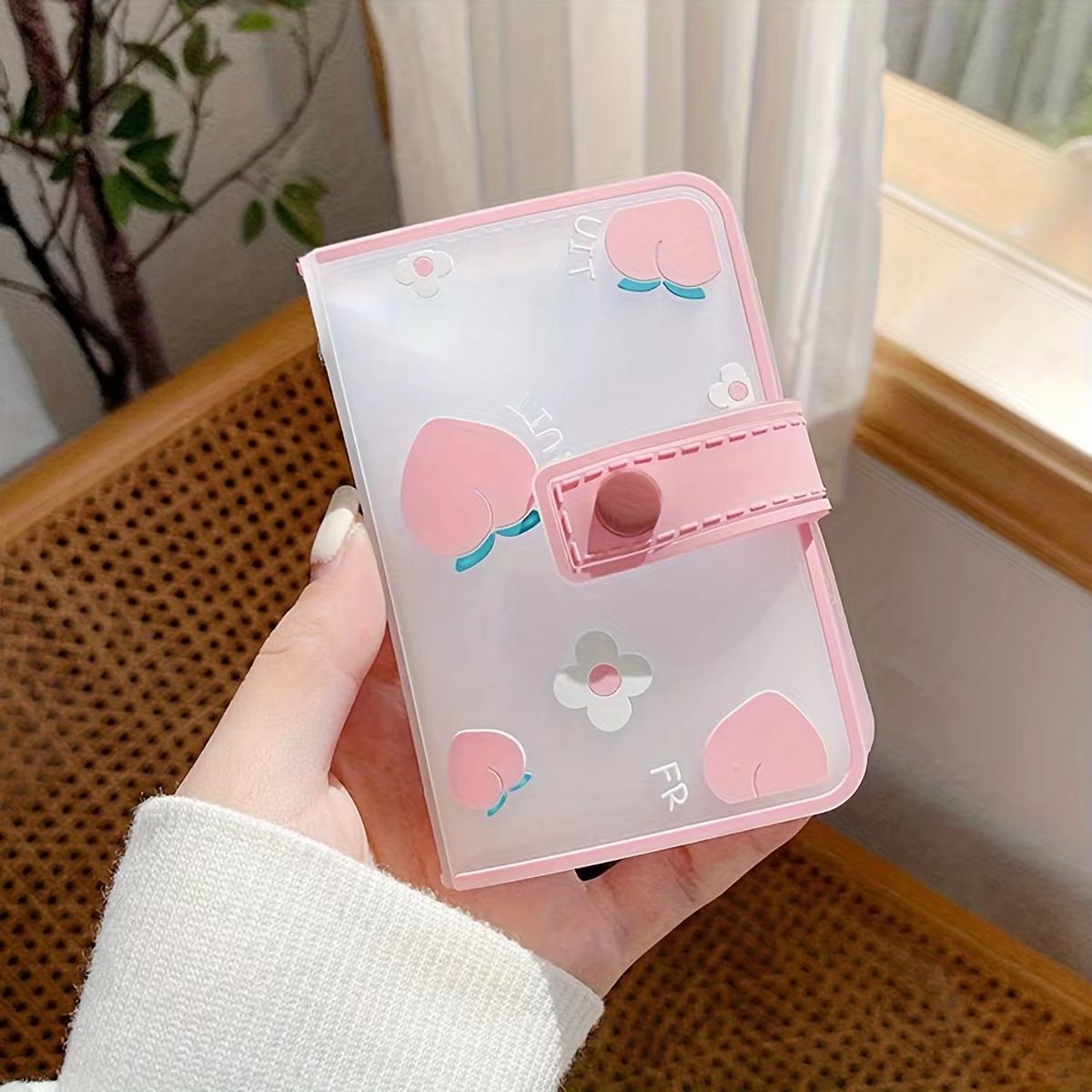 Women's Compact Leather Card Holder – Stylish & Lightweight Everyday Wallet