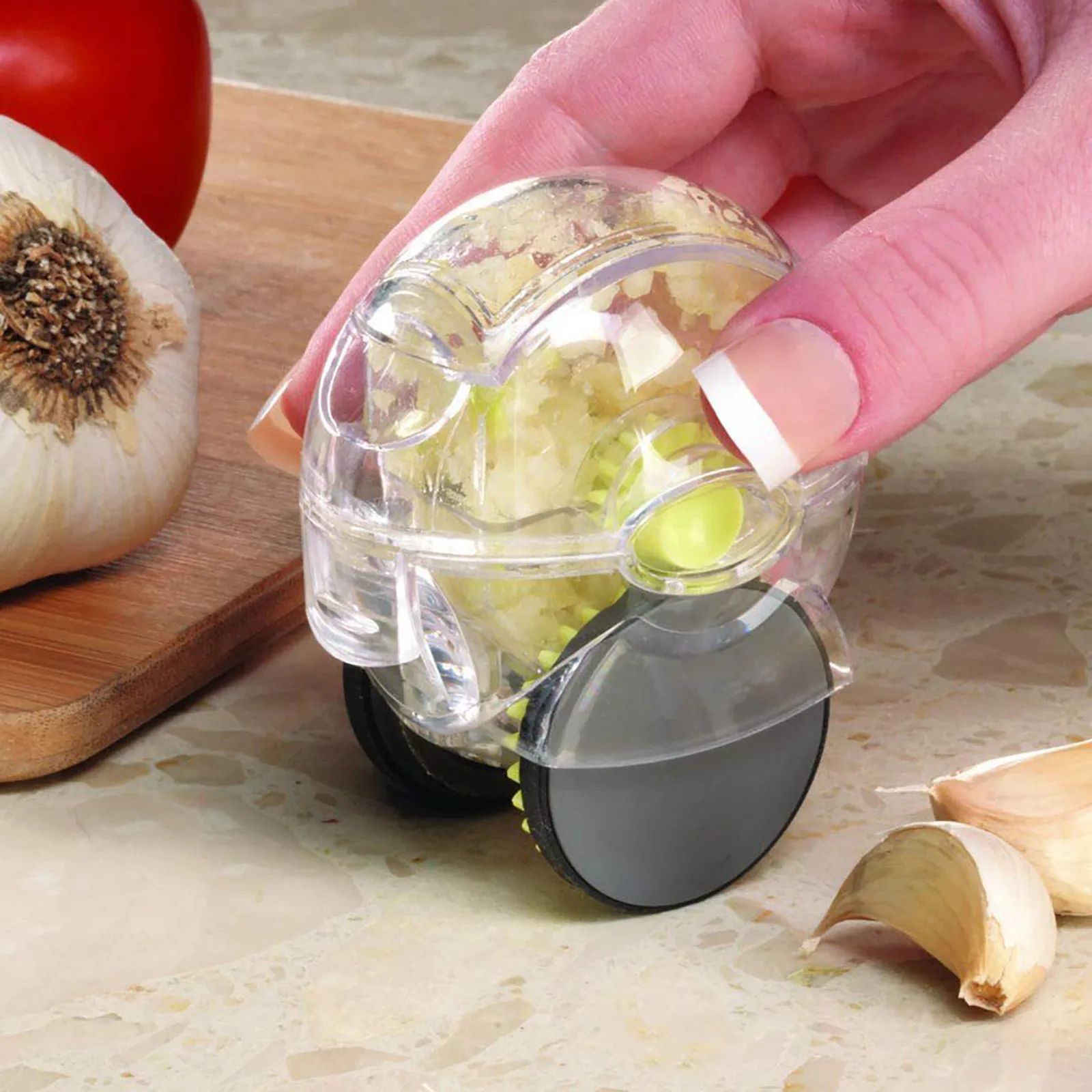 Effortless Rolling Garlic Crusher & Ginger Mincer Tool – Manual Garlic Chopper Kitchen Gadget